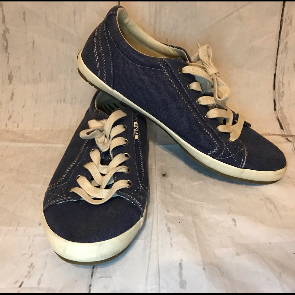 Taos Blue Wash Canvas Star Sneakers size 11
